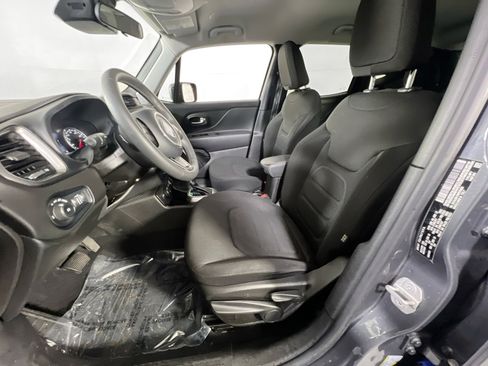 Used 2022 Jeep Renegade Latitude image 19