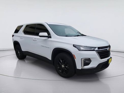 Used 2024 Chevrolet Traverse LS w/ Safety Package FWD image 2