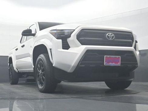 Used 2024 Toyota Tacoma SR image 28