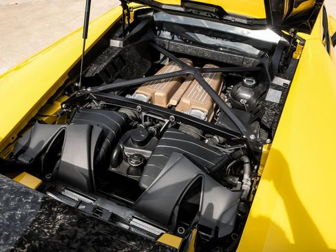 Used 2018 Lamborghini Huracan Performante image 40