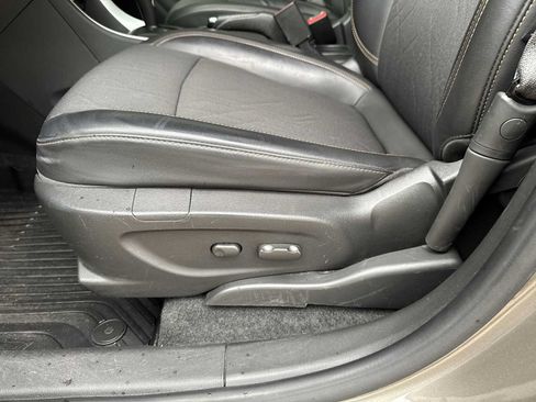 Certified 2020 Chevrolet Trax LT w/ LT Convenience Package FWD image 14
