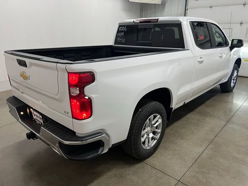 New 2026 Chevrolet Silverado 1500 LT image 3