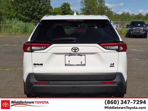 Certified 2025 Toyota RAV4 LE AWD/4WD image 4