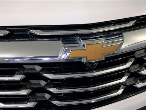 Used 2025 Chevrolet Equinox LT image 28