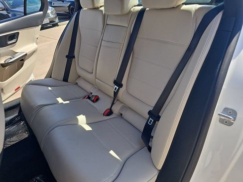 Used 2025 Mercedes-Benz C 300 4MATIC Sedan image 14