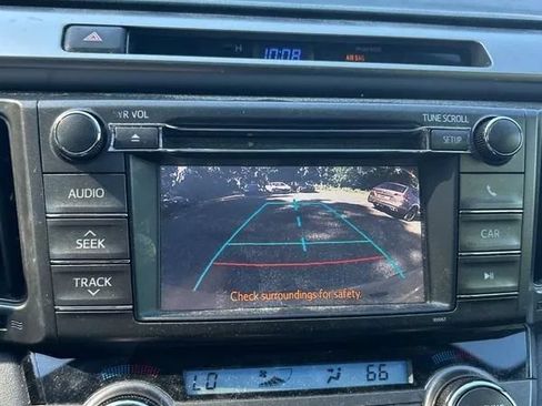Used 2013 Toyota RAV4 XLE AWD/4WD image 29