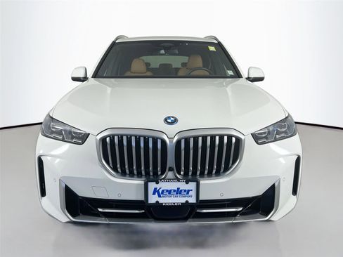 Used 2025 BMW X5 xDrive50e w/ Premium Package image 9