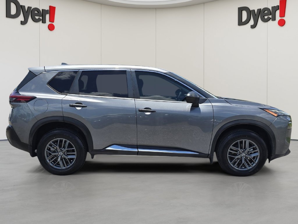 Used 2021 Nissan Rogue S FWD image 2