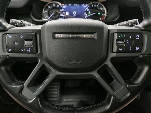 Used 2023 Land Rover Defender 110 X-Dynamic SE image 38