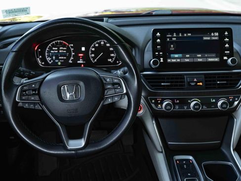 Used 2020 Honda Accord Touring image 19
