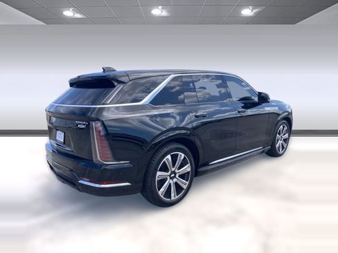 New 2026 Cadillac Escalade IQ Luxury 1 w/ LPO, Floor Liner Package AWD/4WD image 8