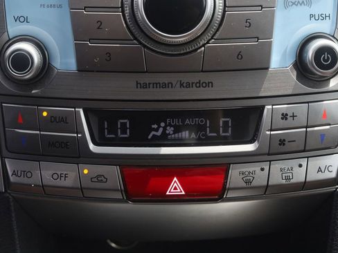 Used 2013 Subaru Outback 2.5i Limited AWD/4WD image 27