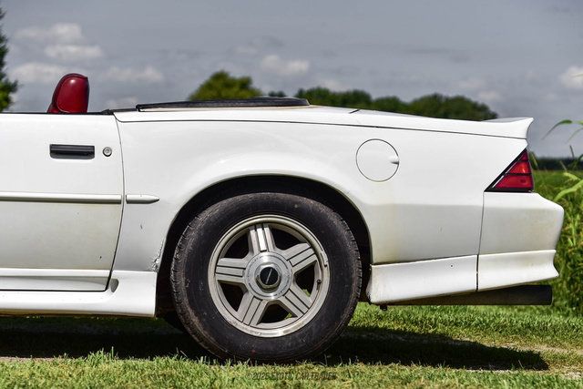 Used 1991 Chevrolet Camaro Z28 RWD image 5