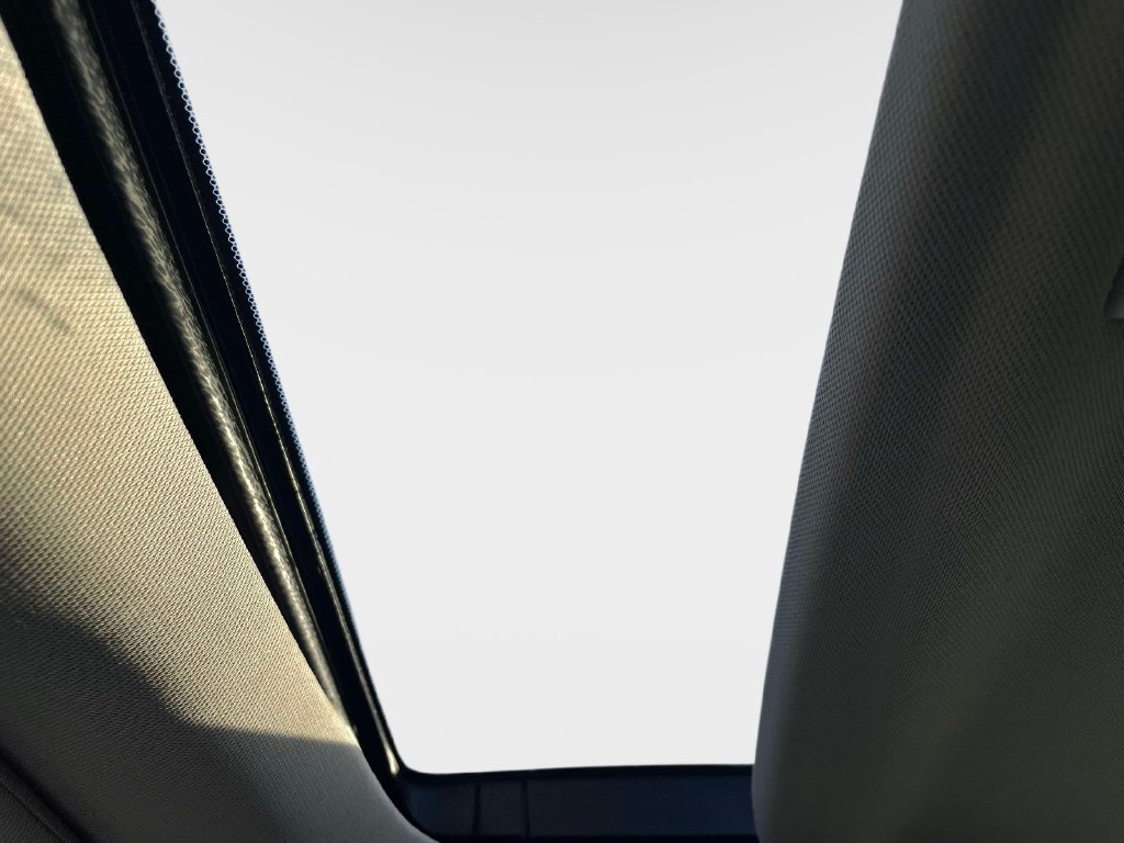 Used 2021 Acura TLX w/ Technology Package FWD image 22
