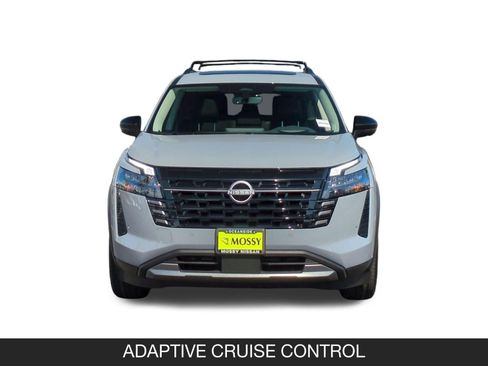 New 2026 Nissan Pathfinder Platinum w/ Cargo Package image 4