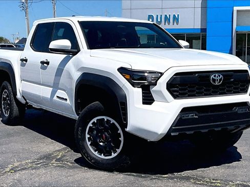 Used 2024 Toyota Tacoma TRD Off-Road AWD/4WD image 11