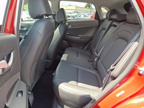 Used 2021 Hyundai Kona Limited AWD/4WD image 11