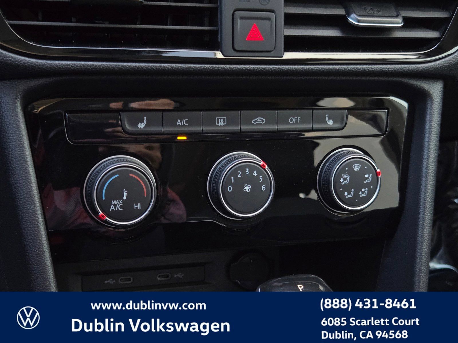 Certified 2023 Volkswagen Taos SE w/ Panoramic Sunroof Package AWD/4WD image 20