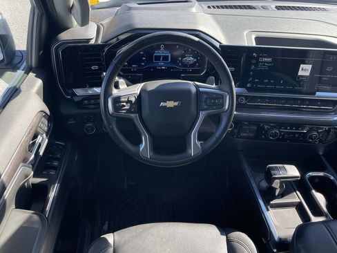 Used 2023 Chevrolet Silverado 1500 LTZ w/ LTZ Premium Package image 14