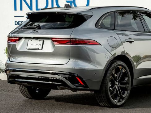 Used 2025 Jaguar F-PACE R-Dynamic S AWD/4WD image 7