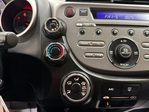 Used 2009 Honda Fit Sport image 24