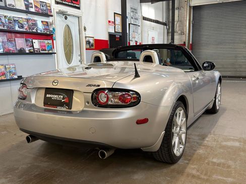Used 2007 MAZDA MX-5 Miata Grand Touring w/ Premium Pkg RWD image 7