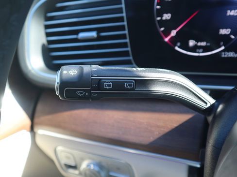 New 2025 Mercedes-Benz GLS 450 4MATIC image 23