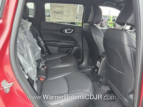 New 2026 Jeep Compass Latitude image 15