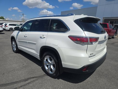 Used 2016 Toyota Highlander Limited w/ Driver Technology Package AWD/4WD image 8