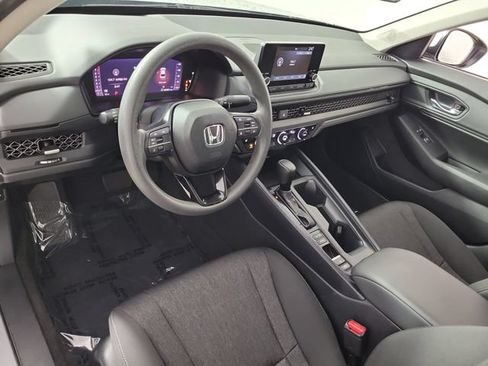 Used 2024 Honda Accord EX image 17