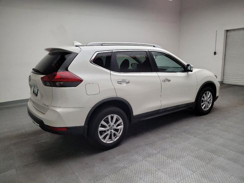 Used 2018 Nissan Rogue SV w/ Sun & Sound Touring Package AWD/4WD image 10
