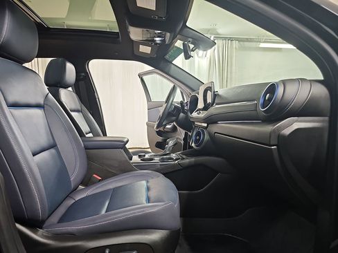 Certified 2023 Chevrolet Blazer RS w/ Driver Confidence II Package image 13