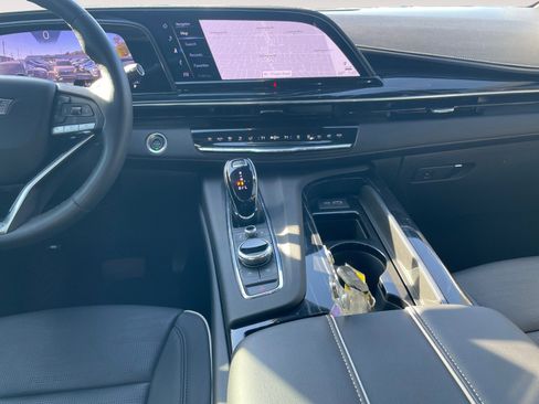 Used 2024 Cadillac Escalade ESV Sport w/ LPO, ONYX Package image 16