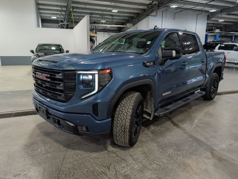 Used 2026 GMC Sierra 1500 Elevation w/ Elevation Premium Package AWD/4WD image 6