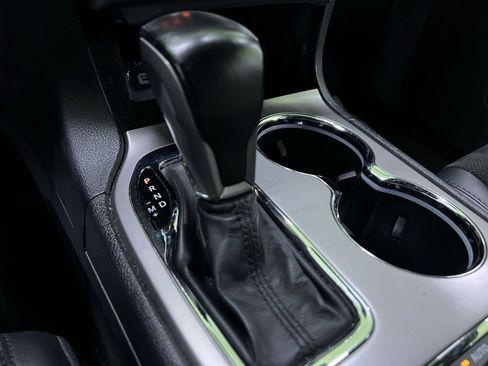 Used 2021 Jeep Grand Cherokee Altitude AWD/4WD image 25