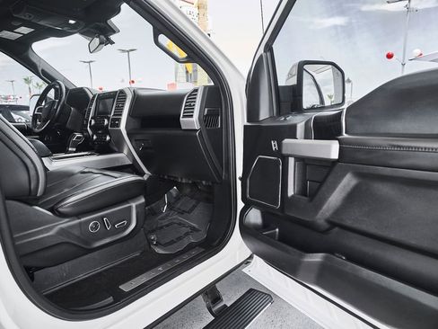 Used 2020 Ford F150 Platinum w/ Equipment Group 701A Luxury AWD/4WD image 12
