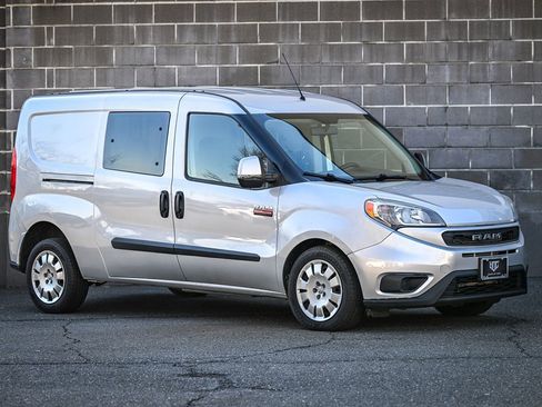 Used 2021 RAM ProMaster City SLT FWD image 2
