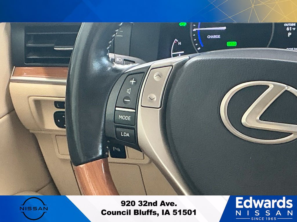 Used 2014 Lexus ES 300h w/ Luxury Package w/Bamboo Trim FWD image 18