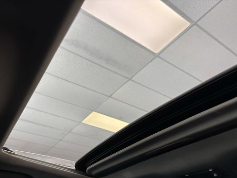 Used 2012 Nissan Altima 3.5 SR w/ Technology Pkg image 21