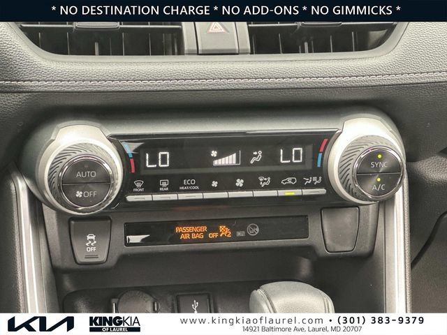Used 2020 Toyota RAV4 XLE w/ Convenience Package AWD/4WD image 5