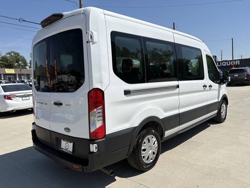 Used 2021 Ford Transit 350 XLT RWD image 4