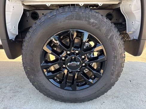 New 2026 Chevrolet Silverado 2500 LT w/ Trail Boss Package image 11