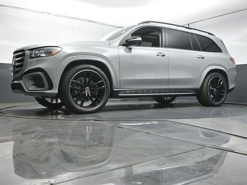 New 2026 Mercedes-Benz GLS 450 4MATIC image 36