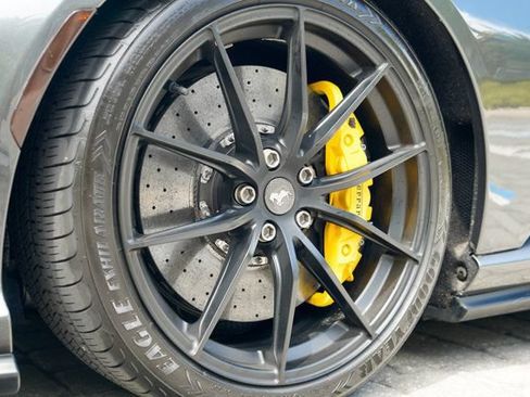Used 2020 Ferrari 812 Superfast RWD image 46