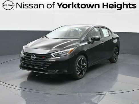 New 2025 Nissan Versa SR w/ Trunk Package FWD image 1