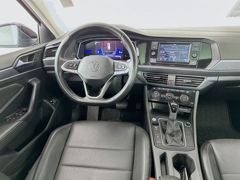 Used 2024 Volkswagen Jetta SE FWD image 23