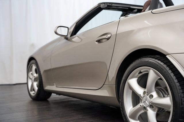 Used 2006 Mercedes-Benz SLK 350 image 26