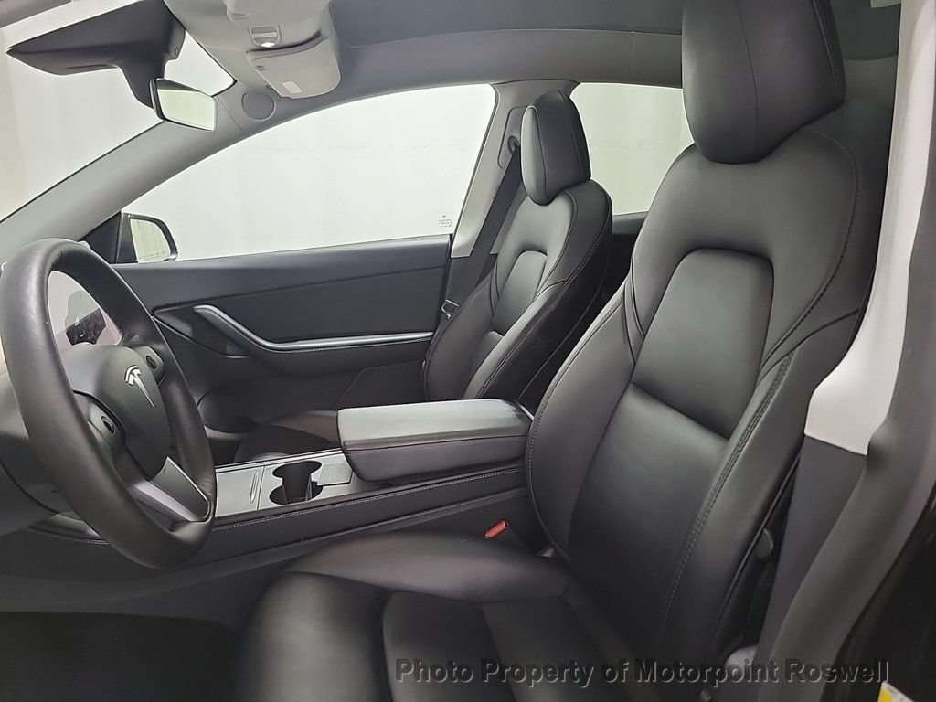 Used 2022 Tesla Model Y Long Range AWD/4WD image 2