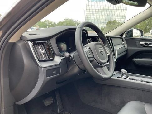 Certified 2024 Volvo XC60 B5 Core AWD/4WD image 12
