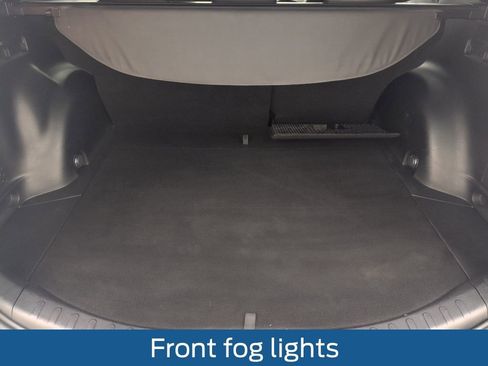 Used 2016 Toyota RAV4 SE w/ Advanced Technology Package FWD image 29